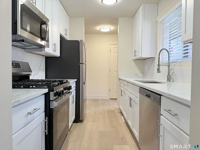 Photo - 108 Montoya Dr