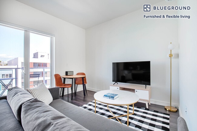 Photo - 118 Broadway E Unit FL6-ID132