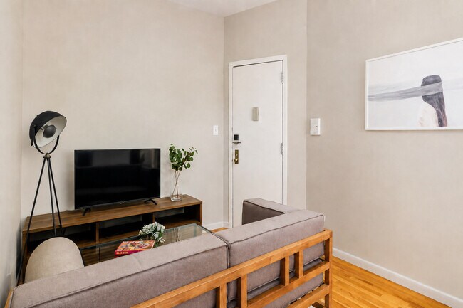 Photo - 104 W 83rd St Unit SI ID1323892P