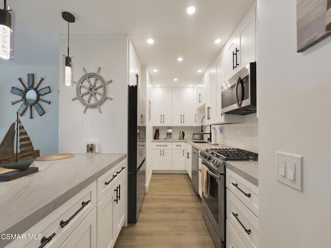 Photo - 787 Reef Cir