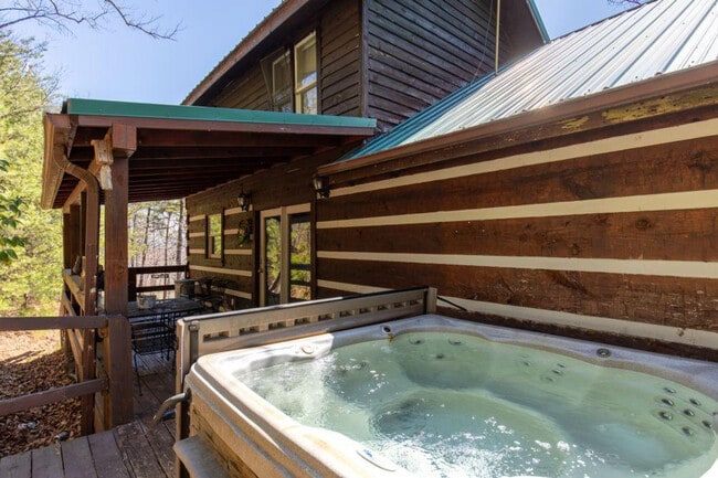 Photo - 2747 Overholt Trail Unit ID1266981P