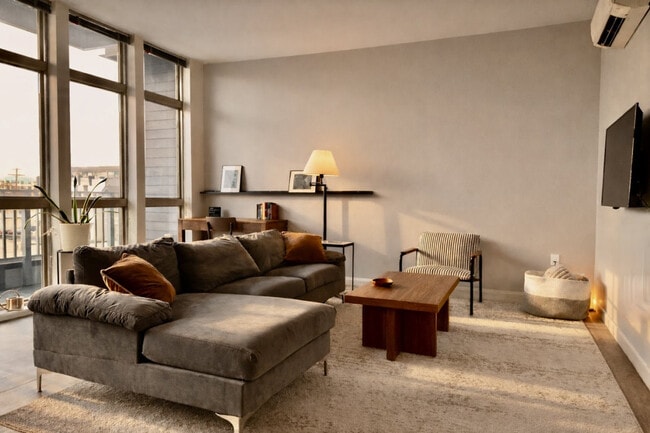 Photo - 211 W Mineral St Unit SI ID1379007P