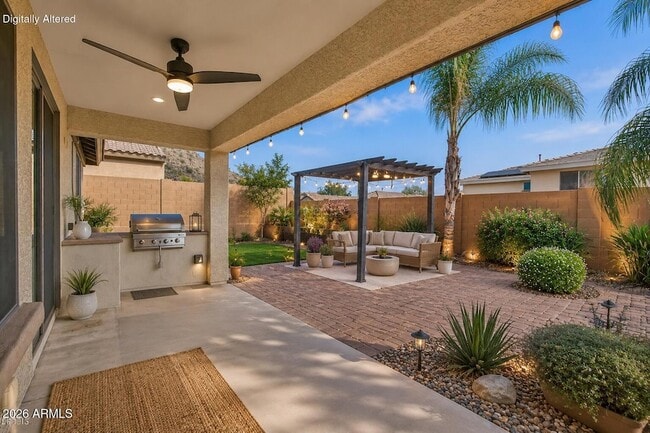 Building Photo - 7135 W Desert Mirage Dr