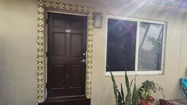 Photo - 1405 NE 17th St