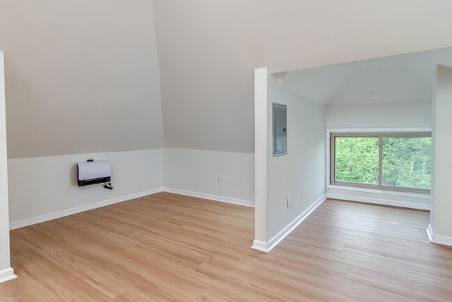 Photo - 1533 W Hancock St Unit 3W