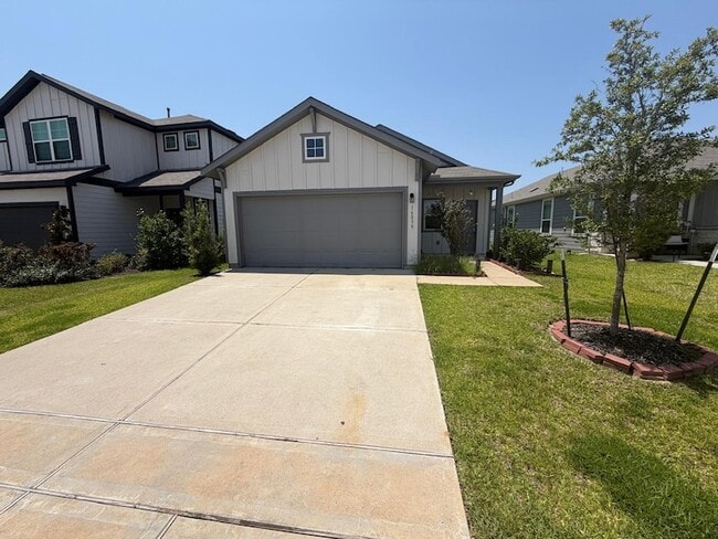 Building Photo - 16039 Kingfield Haven Dr