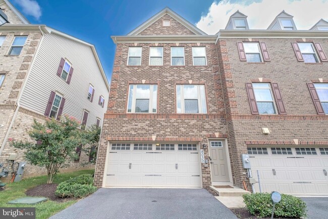 Building Photo - 8032 Spring Arbor Dr