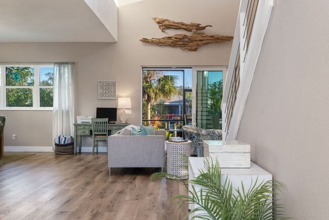 Photo - 901 30th Ct E Unit ID1284304P