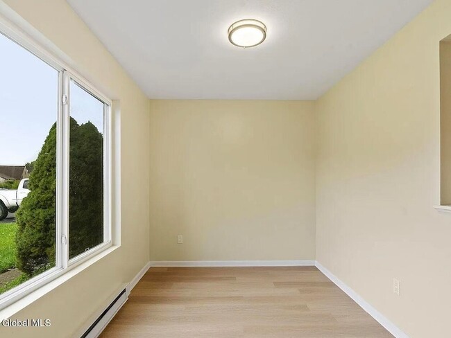 Photo - 19 Harvest Way Unit B