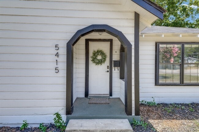 Photo - 5415 Dartmouth Ave