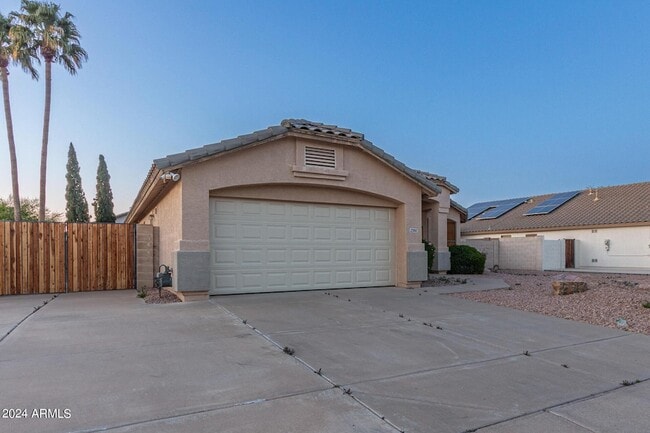 Photo - 2390 E Whitten St