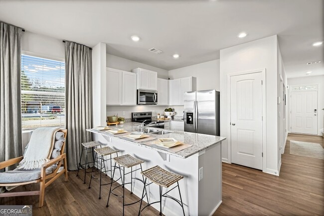 Photo - 15 Silverbell Ln NW