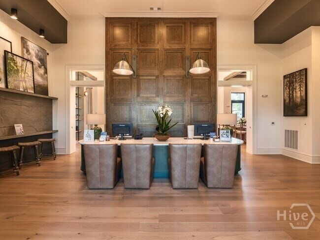 Photo - 154 Heartwood Ave S Unit C1