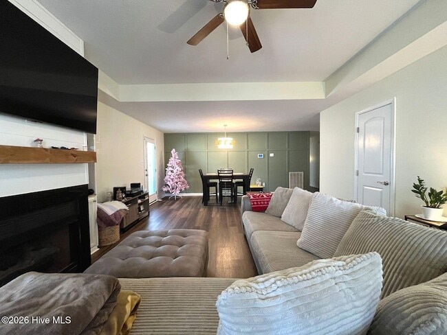 Photo - 323 Tokay Dr