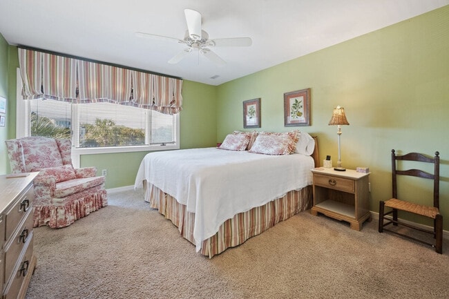 Photo - 321 Pioneer Loop Unit SI ID1253890P