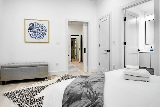 Photo - 1022 Pennsylvania Ave. SE Unit ID1037706P