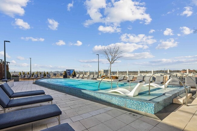 Photo - Vertis Green Hills