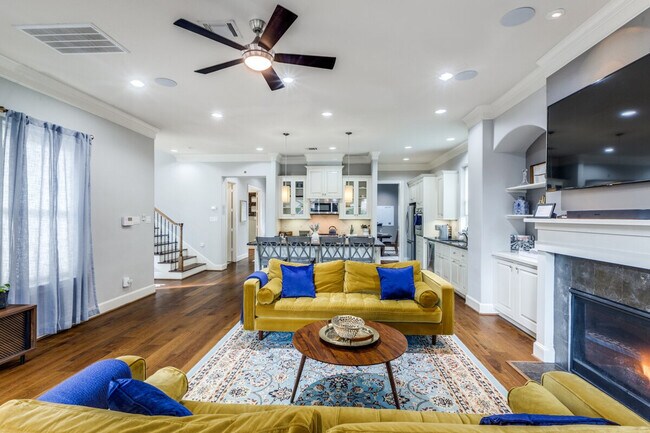 Photo - 4532 McKinney St Unit SI FL3-ID1624284P