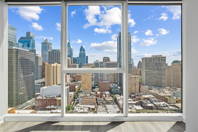 Photo - 2116 Chestnut