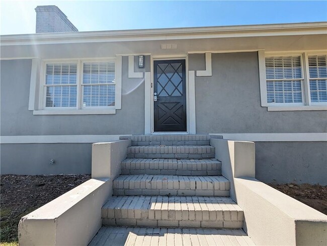 Photo - 970 Bridgegate Dr NE