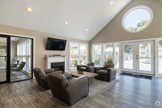 Leasing Office - Viera at Whitemarsh