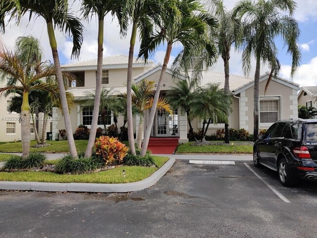 Photo - 2890 N Oakland Forest Dr Unit 111