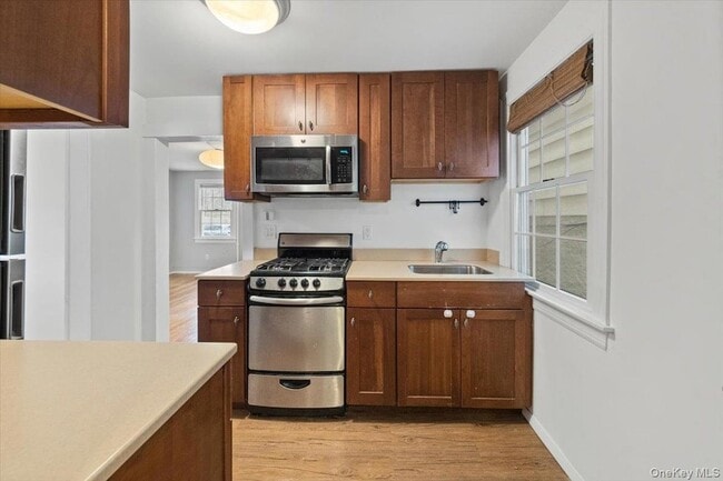 Photo - 9 N Dearman St