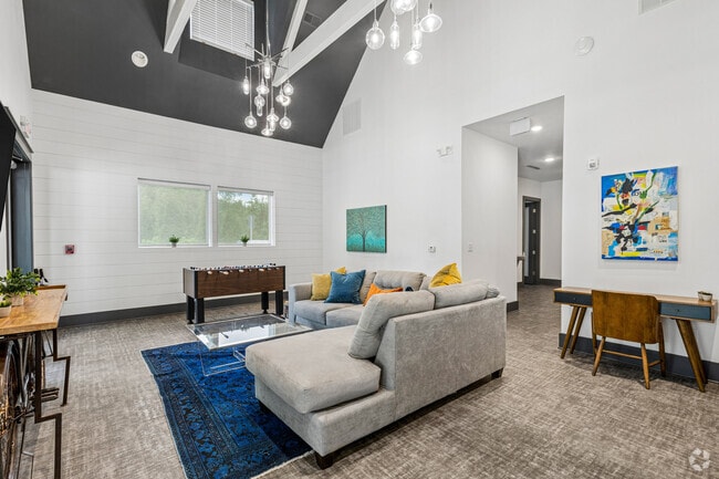 Clubroom - The Heights at Monte Sano