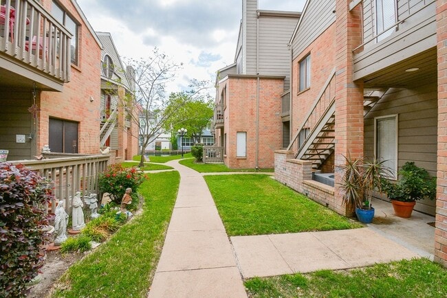 Photo - 2023 Gentryside Dr Unit 306