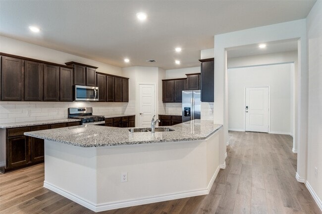 Photo - 7221 Headingham Wy