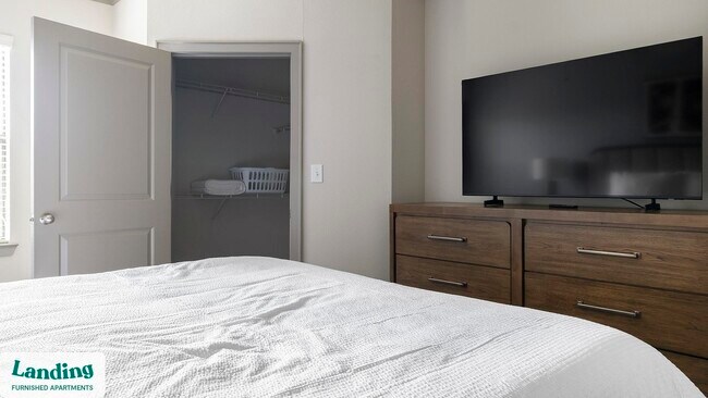 Photo - 18021 Kingsland Blvd Unit 1304