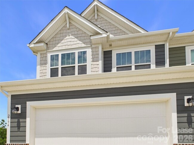 Building Photo - 2794 Yeager Dr NW