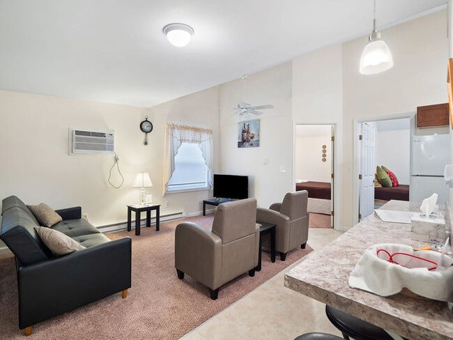 Building Photo - 5736 Lake Rd E Unit SI ID1593905P