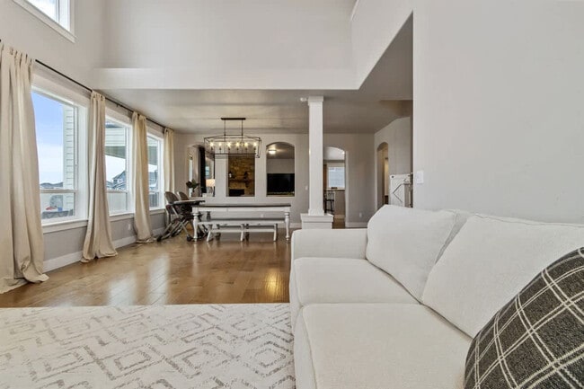 Building Photo - 5118 N Cunard Wy Unit ID1250661P