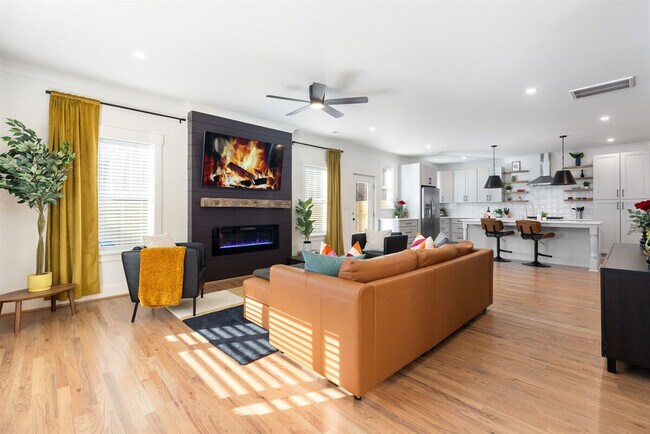 Photo - 2801 Bancroft St Unit ID1051234P