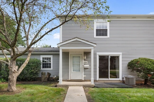 Building Photo - 1229 Nova Ct Unit 23
