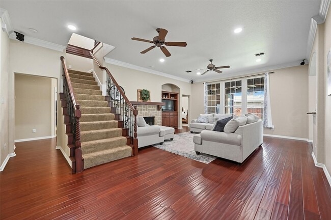 Photo - 2208 Cheshire Dr