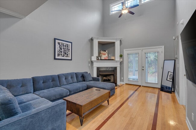 Building Photo - 942 Westland Ridge Rd Unit ID1388433P