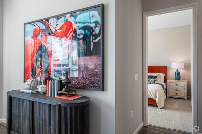 Suite C - 2Br, 2Br - 1,167 SF - Essex Apartments