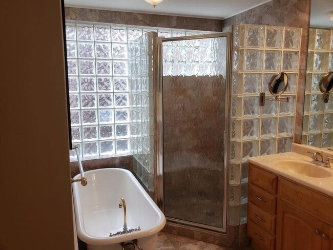Photo - 507A 31st Ave N