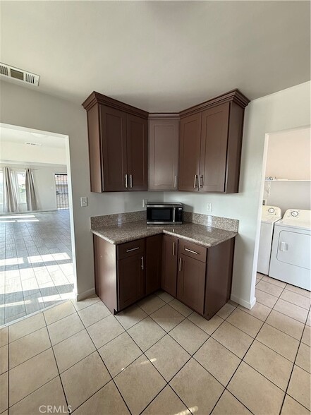 Photo - 8650 Alder Ave
