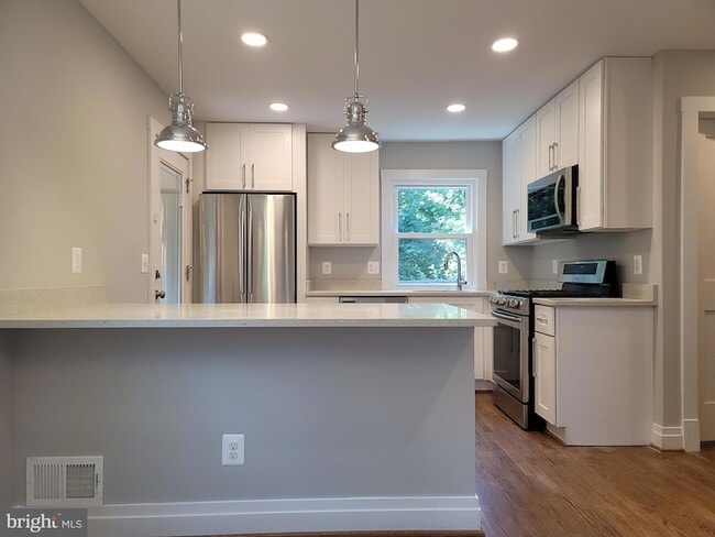 Photo - 103 Ashby St