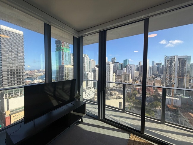 Photo - 121 NE 5th St Unit SI FL32-ID1470137P