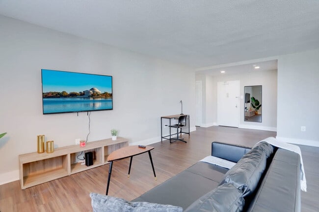 Photo - 1201 S Bell St Unit FL11-ID1022384P