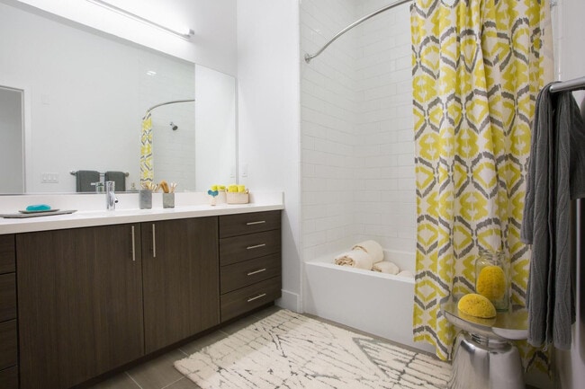 Photo - 150 S Taaffe St Unit ID1280494P