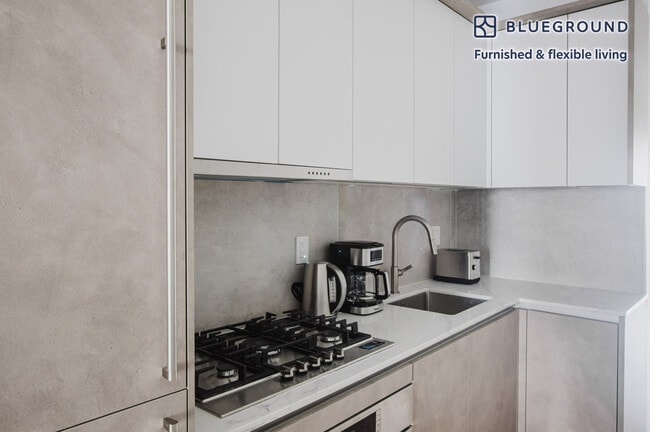 Photo - 88 East End Ave Unit FL5-ID1752