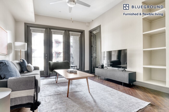 Photo - 3201 Esperanza Crossing Unit FL3-ID175