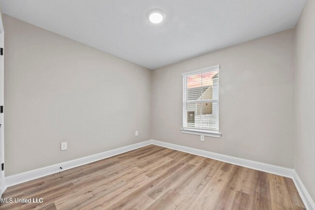 Photo - 1527 2nd St