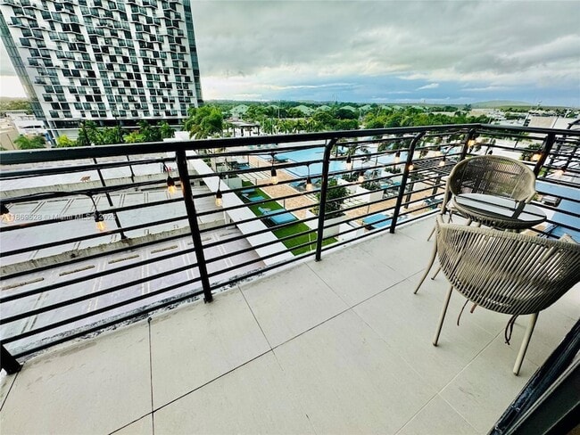 Building Photo - 5350 NW 84th Ave Unit 610