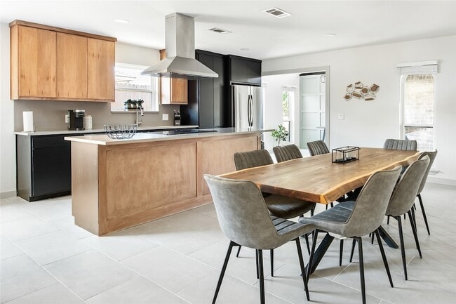 Photo - 2212 Parkhaven Dr